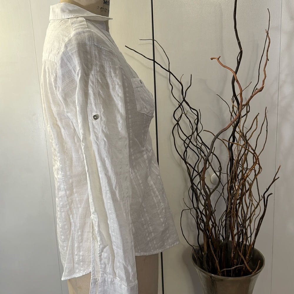 White House Black Market sheer long sleeve white button down - Picture 5 of 7